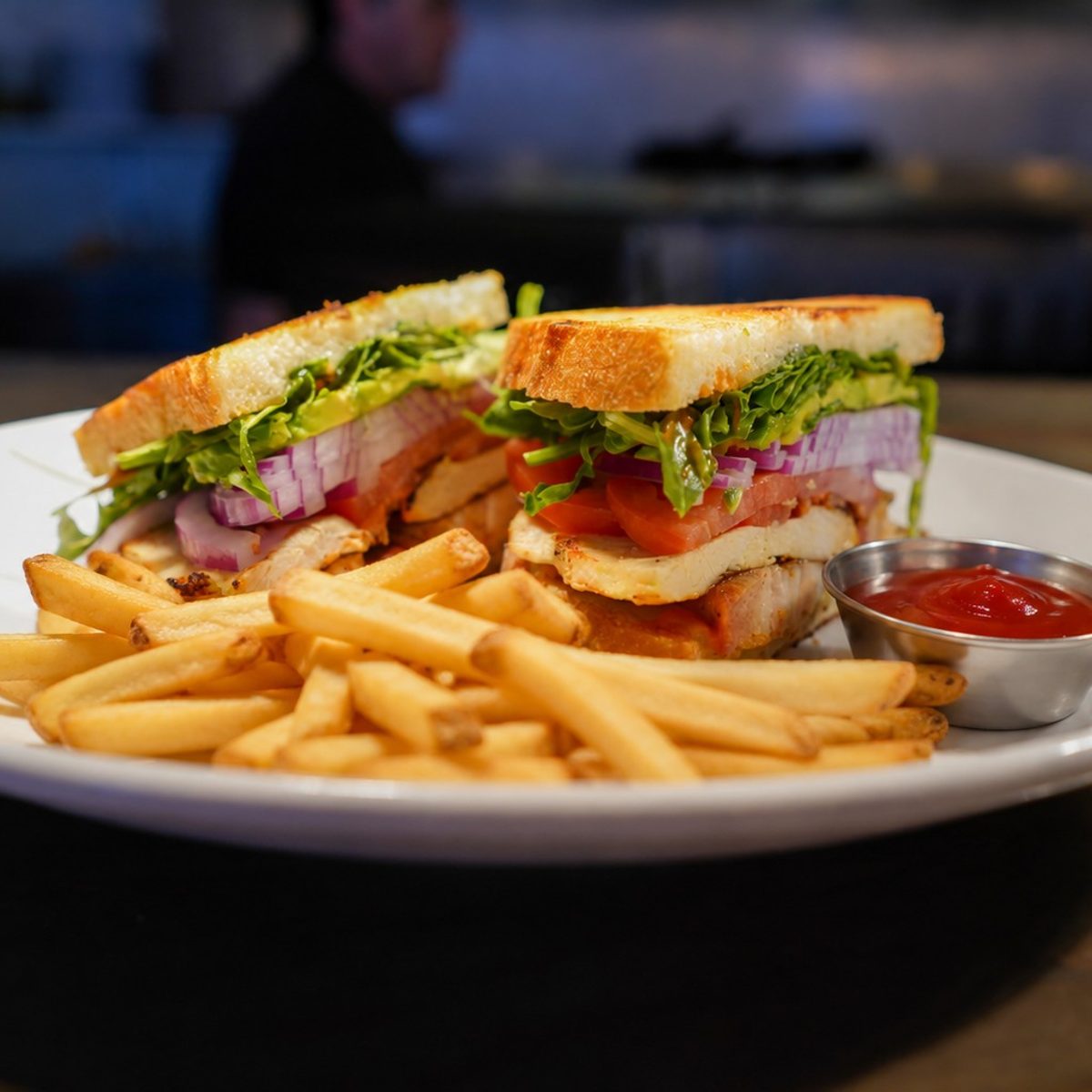 CHICKEN CLUB