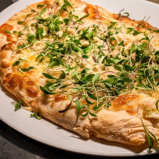 CHICKEN-CILANTRO PIZZA